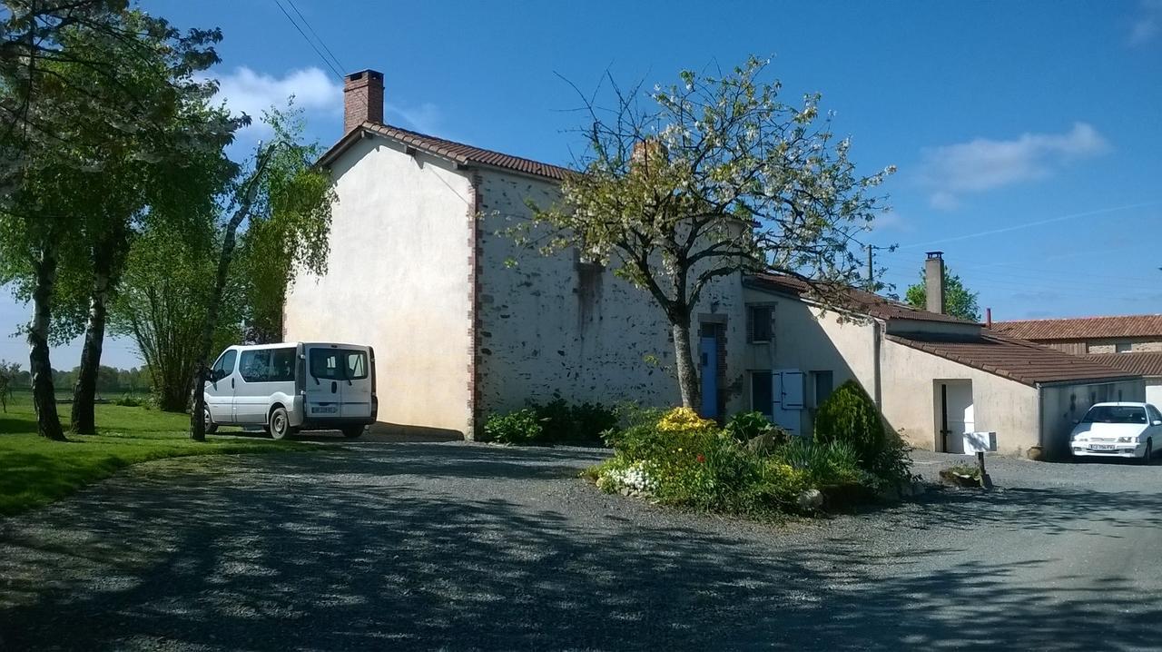 Vendrennes Chez Florymarysol Bed & Breakfast Exterior foto